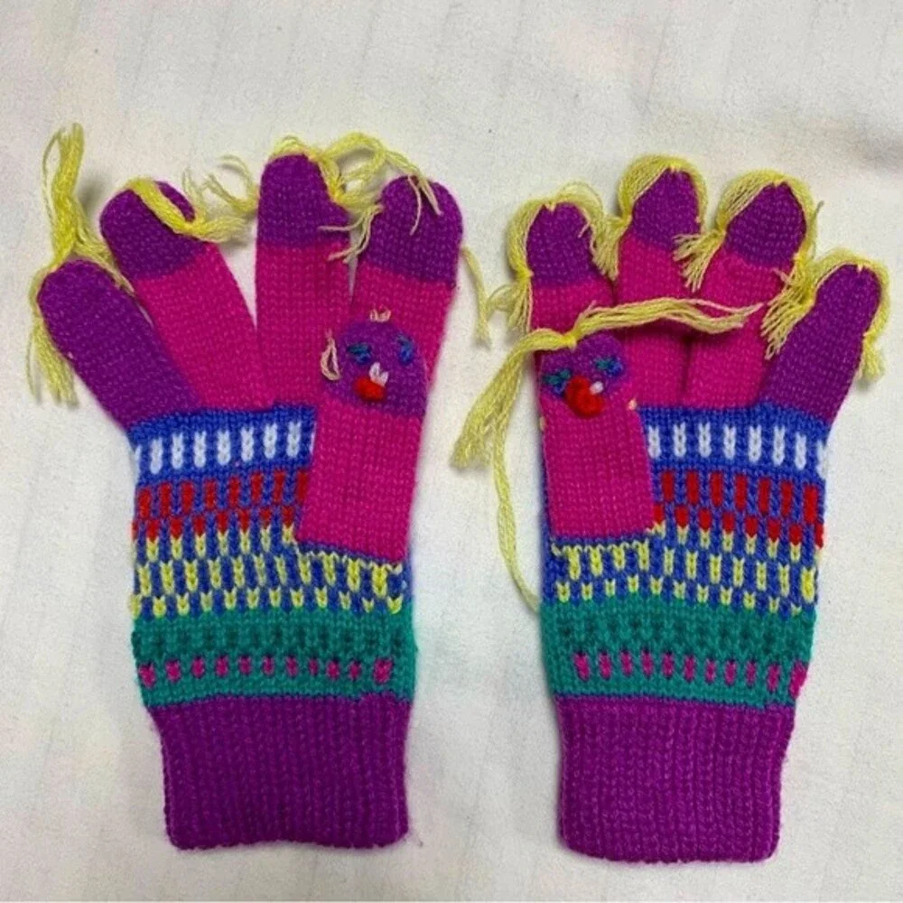 Vintage Unique Wearable Art Girls Knit Fun Gloves Mittens Stitched People